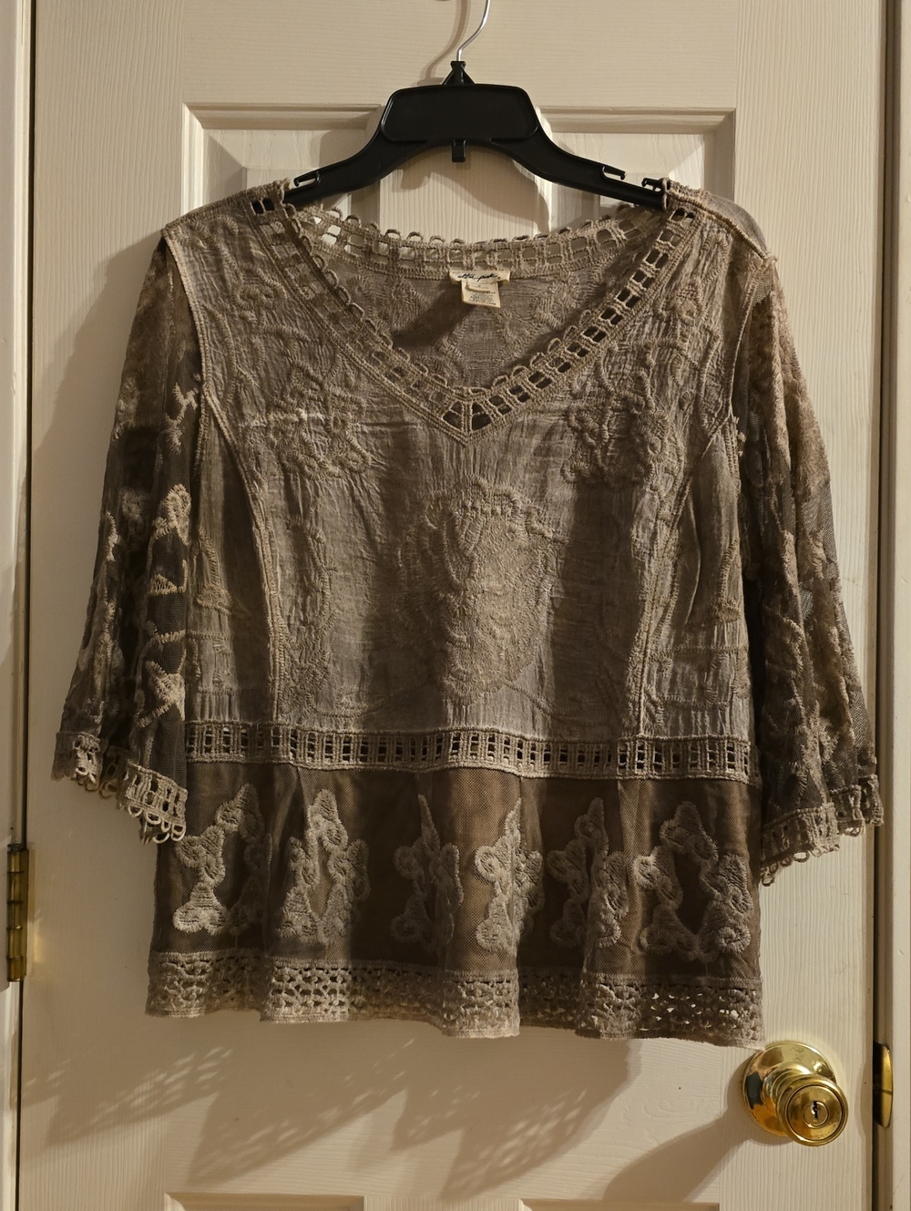 Boho Lace-Trim V-Neck Women's Top - Taupe